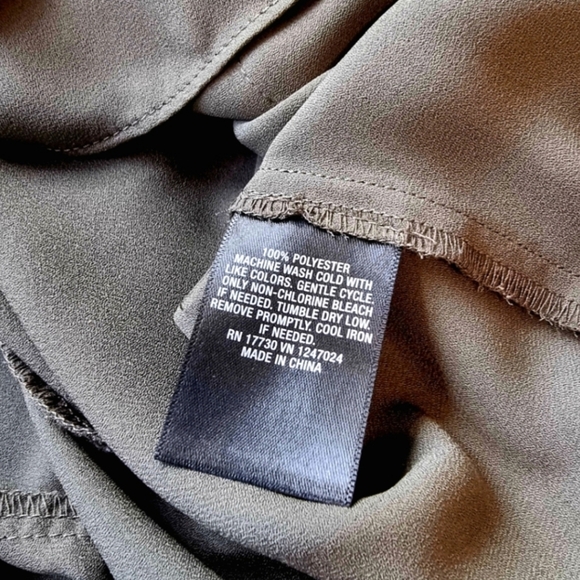 Mossimo Sage GREEN Ruffled Semi-Sheer Blouse Size M - Picture 6 of 6